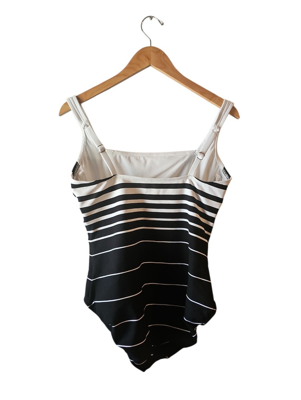 Miraclesuit ‘Right Down the Line’ Black White Swimsuit Size 10 $186 - Picture 3 of 4